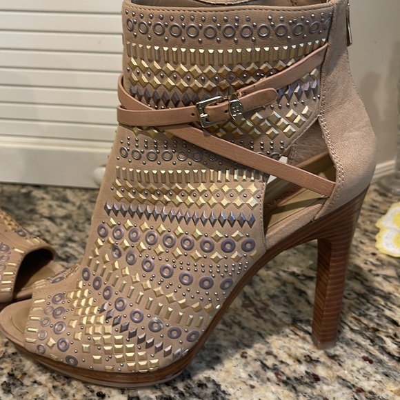 BCBGMAXAZRIA WEST2 Peek Toe Ankle Bootie Sandals - Picture 3 of 10